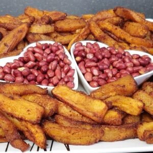Kelewele with roasted groundnut